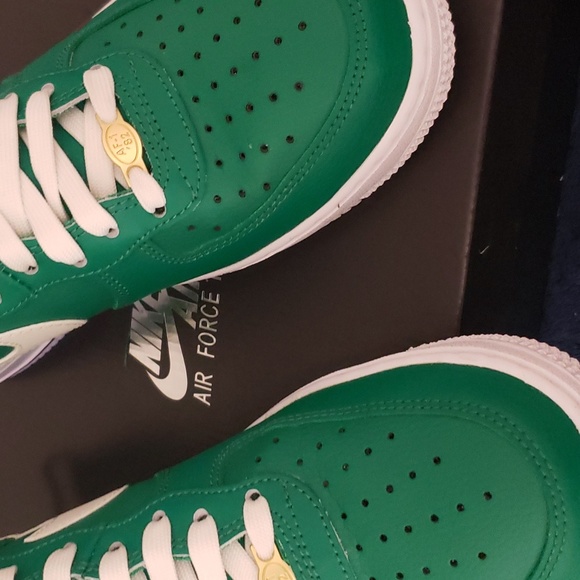 Nike Air : Air Force 1 - Picture 4 of 8